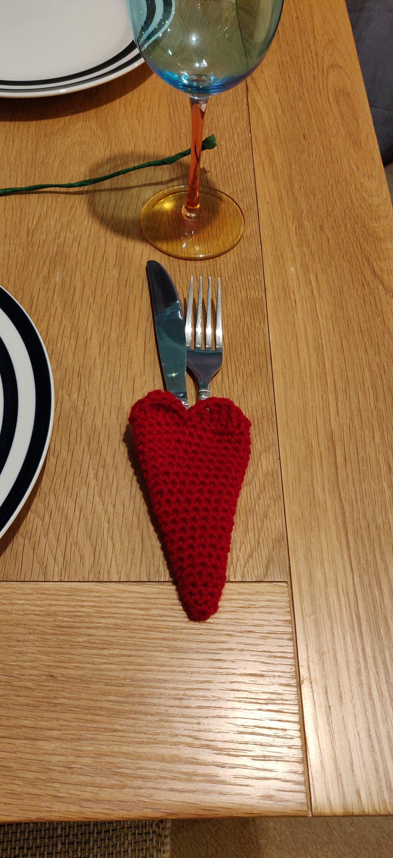 Heart Cutlery Holder Set of Two, Romantic Tableware, Red Heart Cutlery Pouch, Crochet Heart Gift, Dinnerware Sets, Anniversary Gift