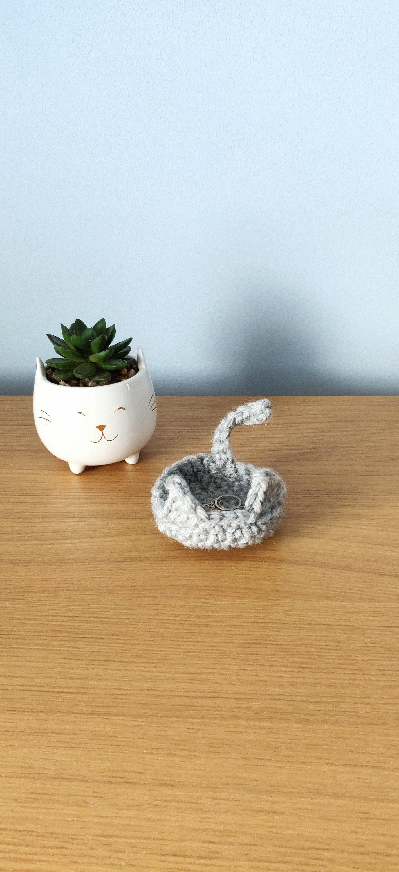 Crochet Cat Ring Dish, Trinket Holder, Handmade Kitten Decor