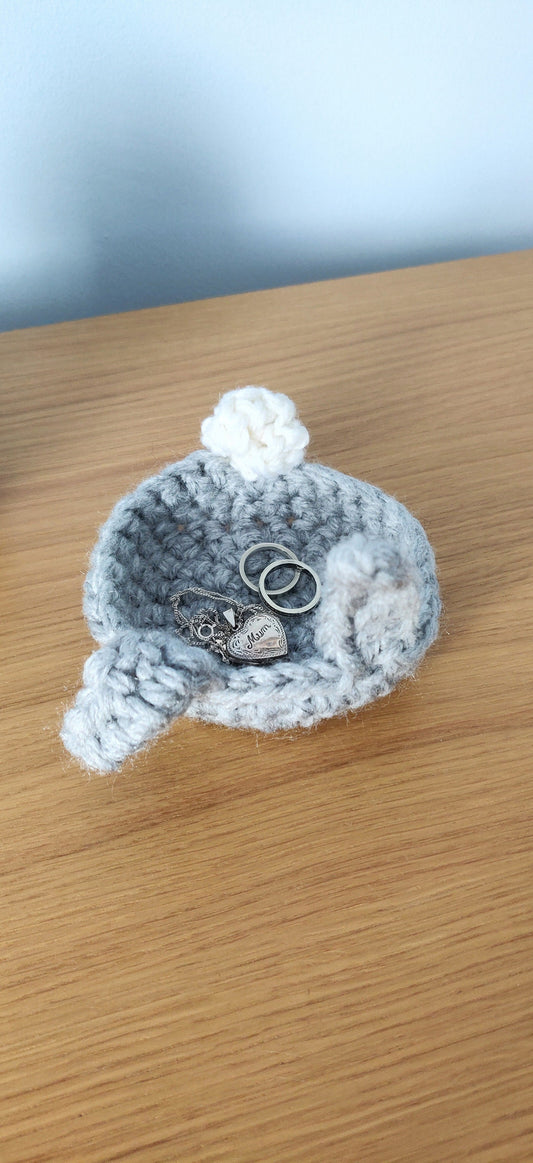 Rabbit Trinket Dish, Crochet Bunny Ring Dish, Ring Holder, Ring Tray, Jewellery Holder, Gifts for Her, Mother's Day Gift, Animal Ring Dish,