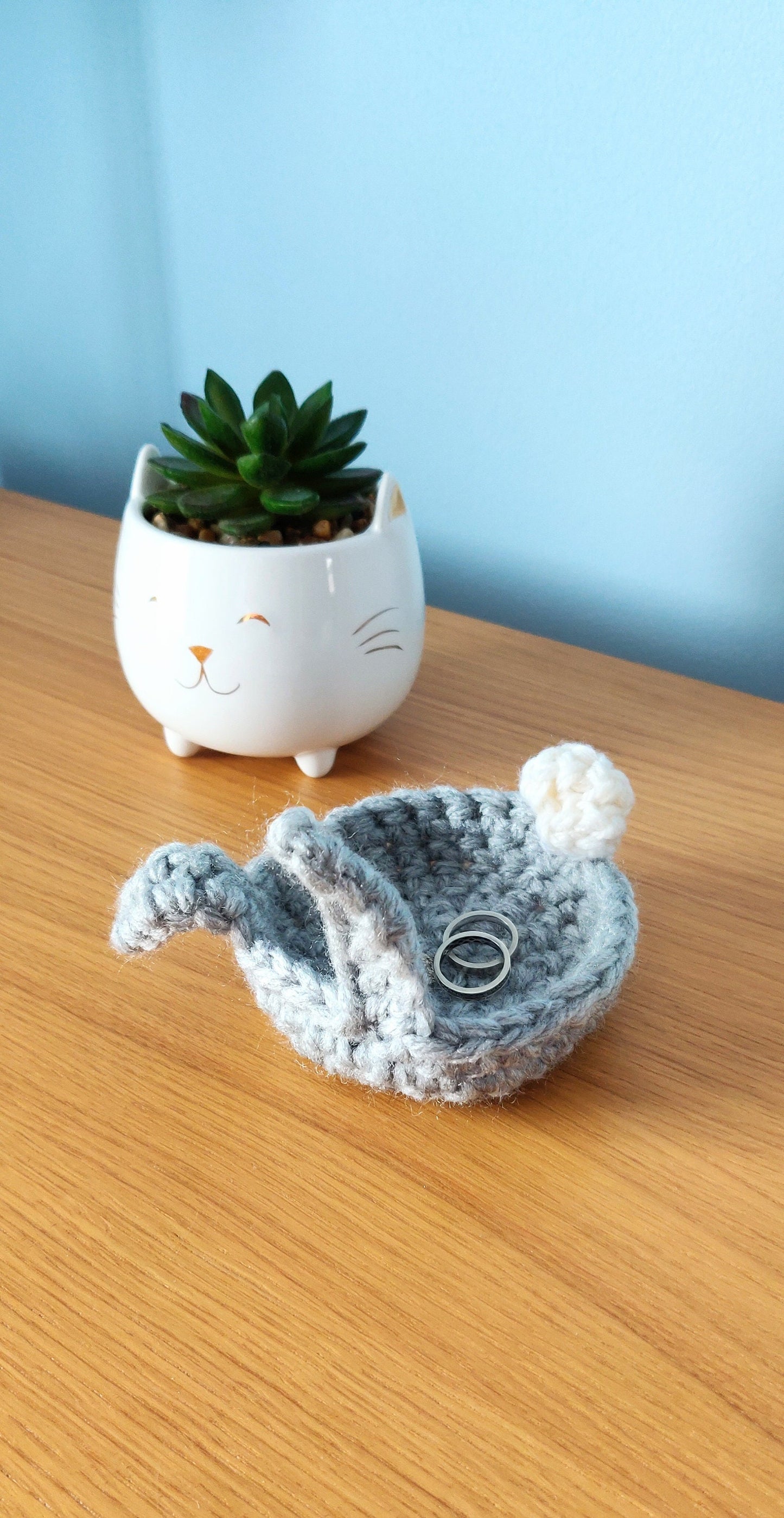 Rabbit Trinket Dish, Crochet Bunny Ring Dish, Ring Holder, Ring Tray, Jewellery Holder, Gifts for Her, Mother's Day Gift, Animal Ring Dish,