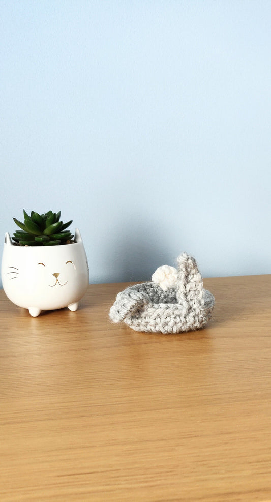 Rabbit Trinket Dish, Crochet Bunny Ring Dish, Ring Holder, Ring Tray, Jewellery Holder, Gifts for Her, Mother's Day Gift, Animal Ring Dish,