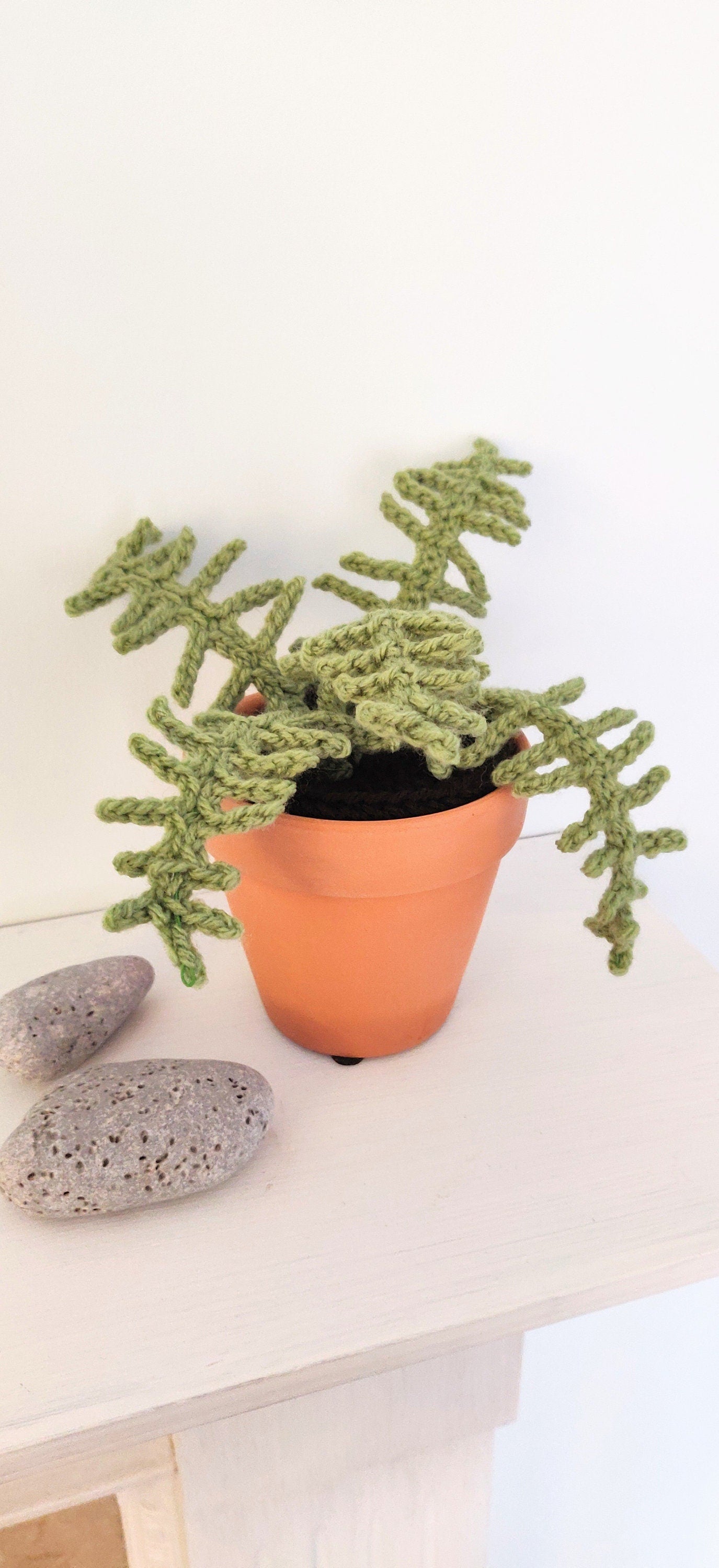 Crochet Fern, Crochet Plant in Terracotta Pot, Artificial Plant in Pot, Fake Plant in Pot, Green Plant, Trailing Plant Gift, Fake Fern