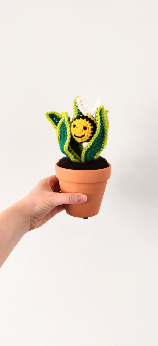 Crochet Plant in a Terracotta Pot, Artificial Plant in Pot, Fake Plant in Pot, Indoor Plant, Artificial Plant, Bumble Bee Gift