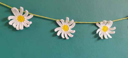 Crochet Daisy Garland, Daisy Chain Bunting, Flower Garland, Artificial Daisy Gifts, Daisy Home Decor, Artificial Flowers, Garland Nursery