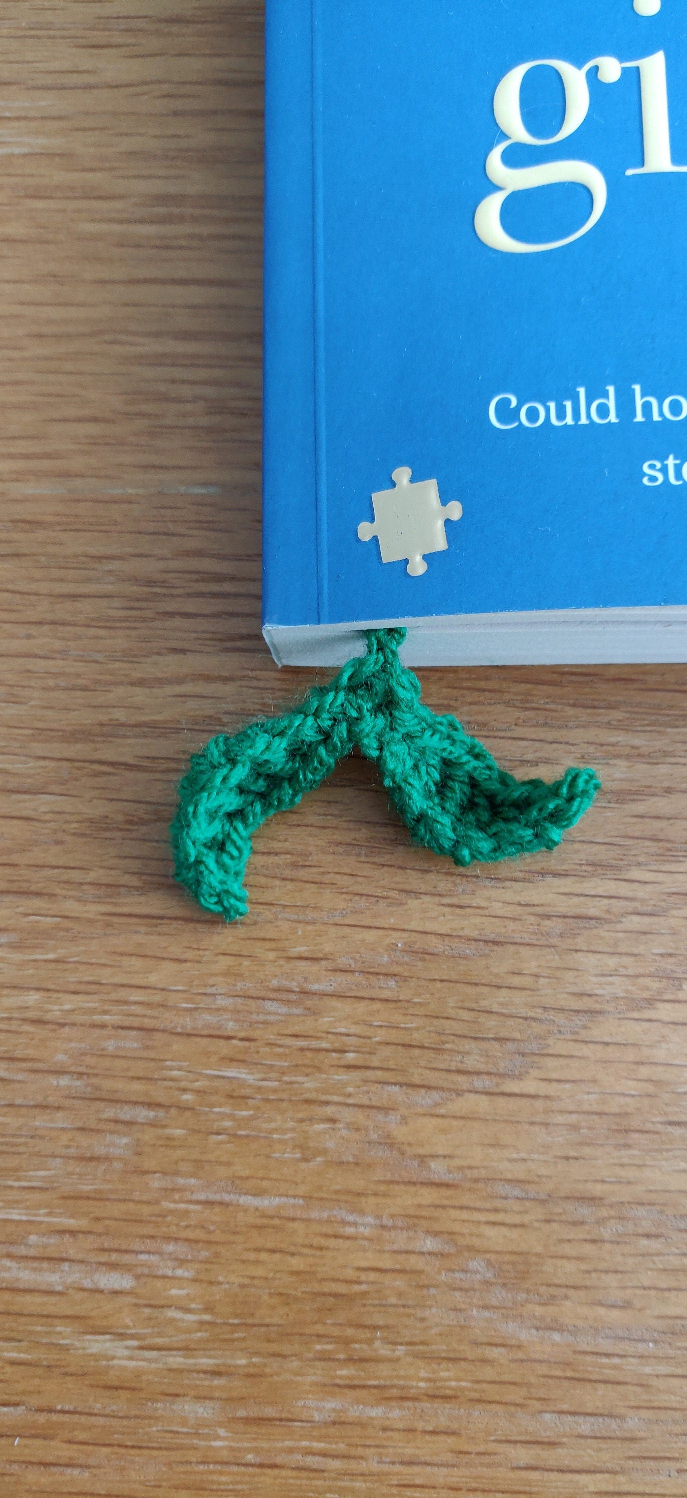 Crochet Daisy Bookmark, Crochet Bookmark, Book Gift, Birthday Gift, Bookmark Bundle, Daisy Flower Bookmark Gift, Stocking filler