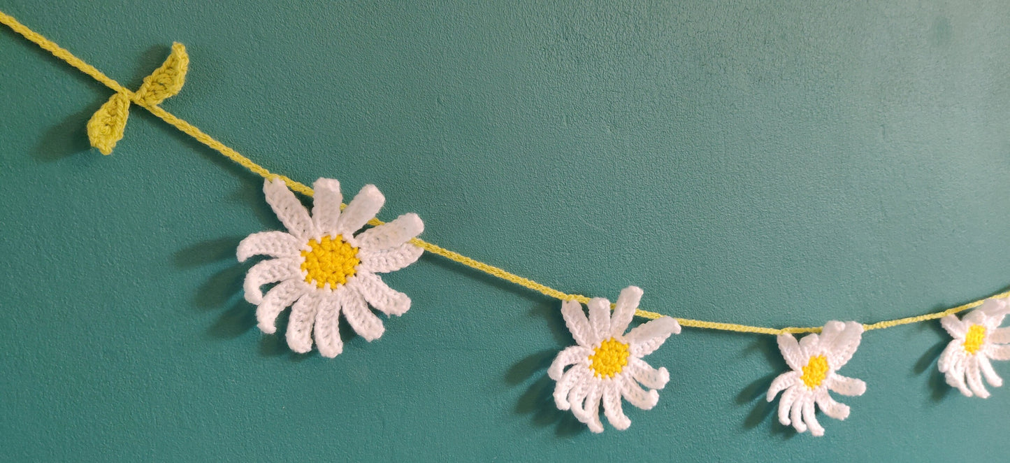 Crochet Daisy Garland, Daisy Chain Bunting, Flower Garland, Artificial Daisy Gifts, Daisy Home Decor, Artificial Flowers, Garland Nursery