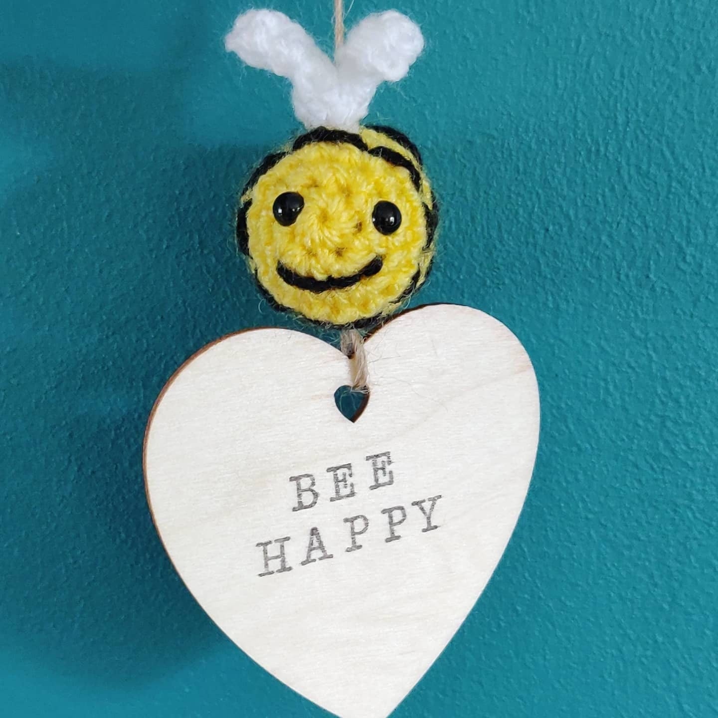 Bee Happy Wooden Heart Sign with Crochet Bumblebee
