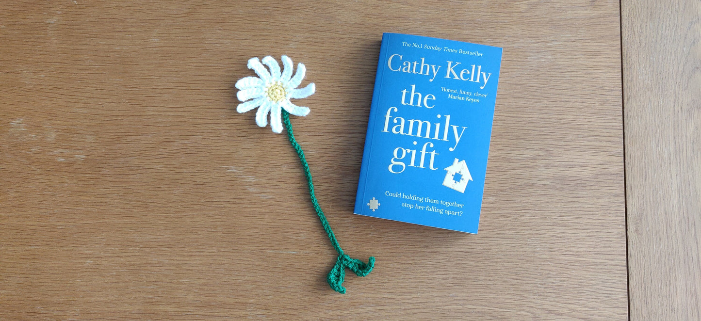 Crochet Daisy Bookmark, Crochet Bookmark, Book Gift, Birthday Gift, Bookmark Bundle, Daisy Flower Bookmark Gift, Stocking filler
