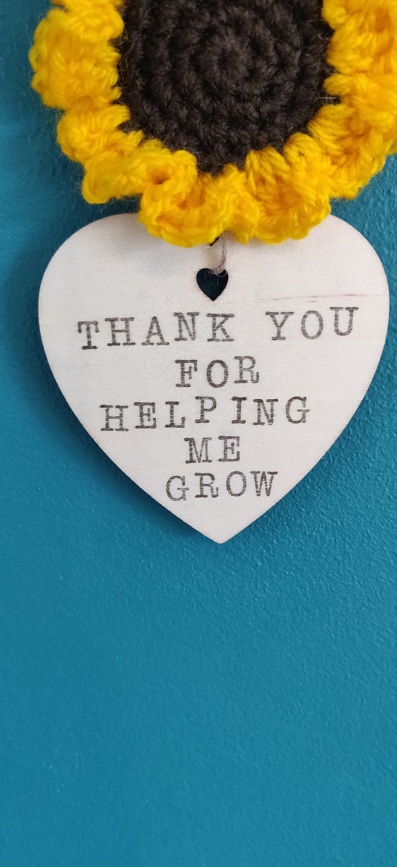 Mother's Day Door Hanger, Thank You For Helping Me Grow Mum Gift, Sunflower Mothers Day Gift, Sunflower Mum Sign, Sunflower Hanging Heart