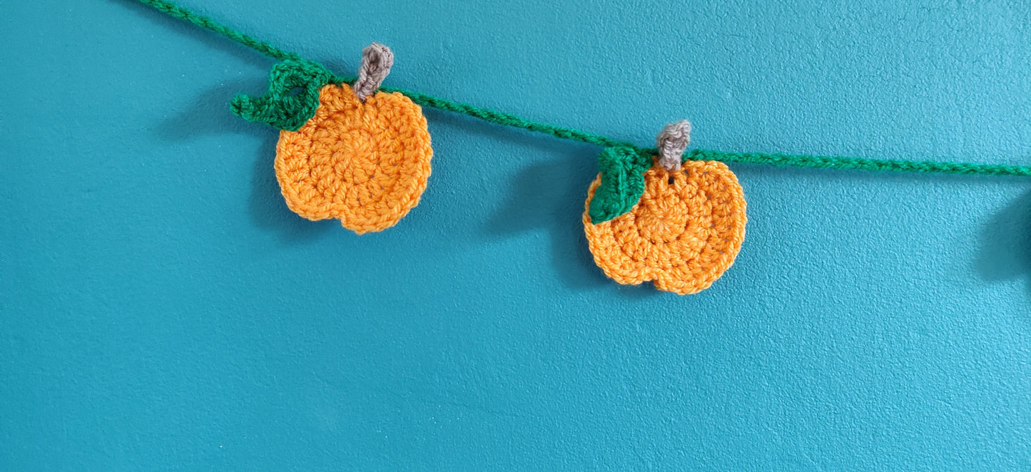 Pumpkin Bunting, Halloween Decor, Personalised Pumpkin Patch Garland, Orange Crochet Pumpkin Garland, Fall Decor, Autumn Decoration