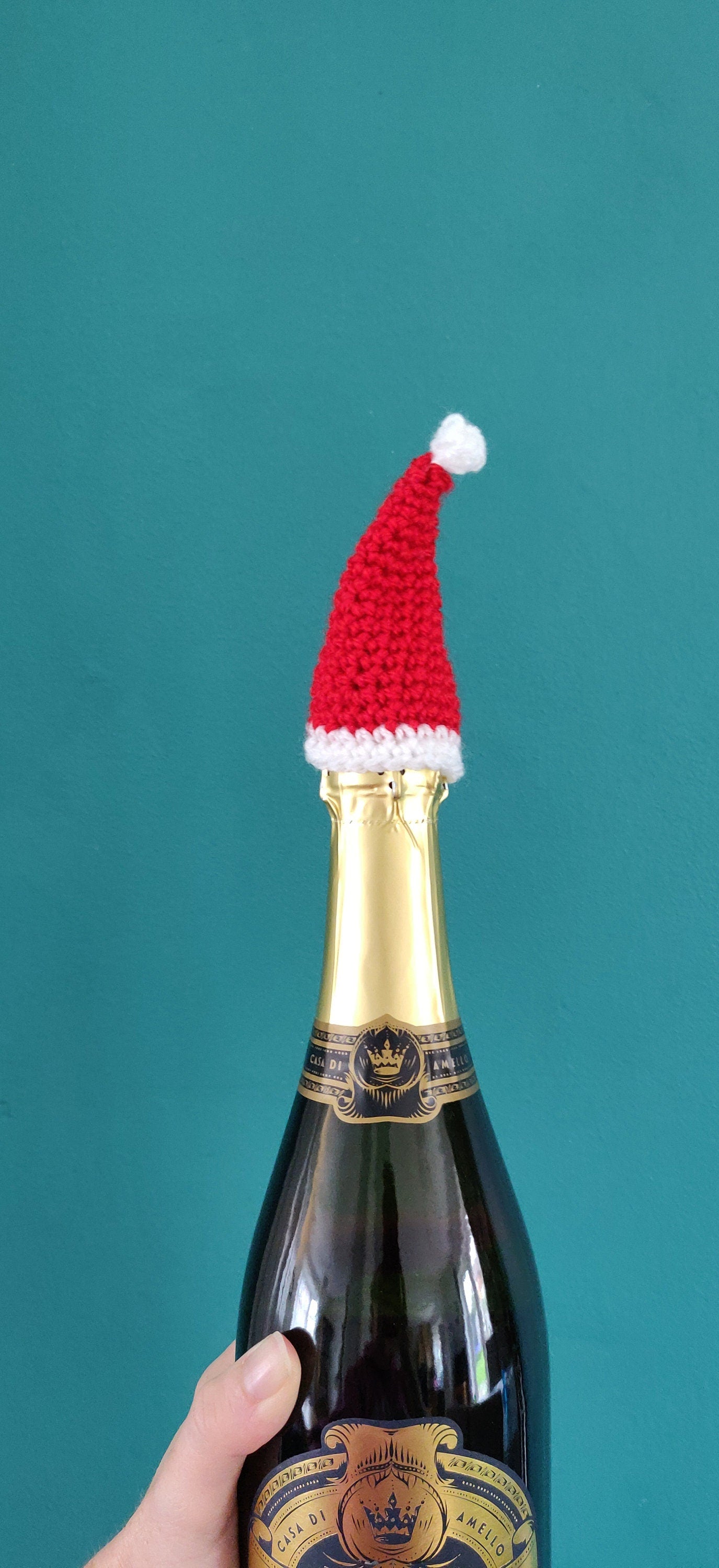Santa Hat Bottle Topper, Christmas Hat Gift, Christmas Hat Bottle Stopper, Crochet Santa Hat, Christmas Gifts for Adults, Bottle Topper