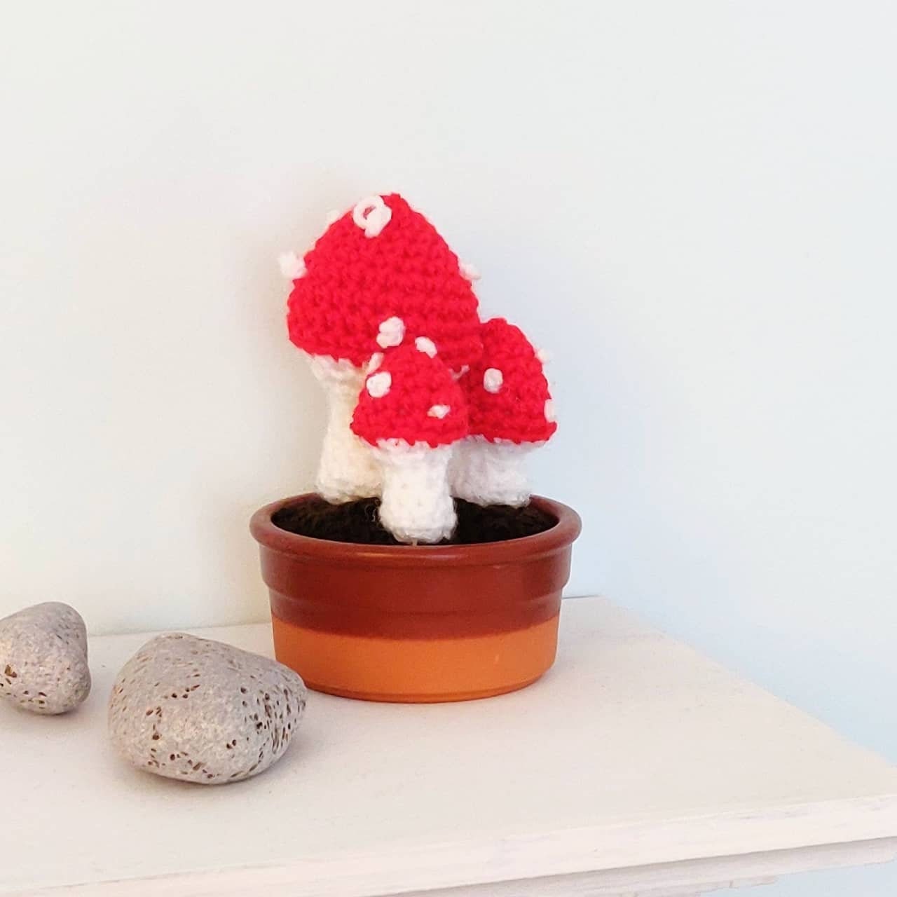 Toadstool Bookmark, Crochet Toadstool Gift, Book Accessories, Crochet Mushroom Bookmark, Red Mushroom Gift, Bookworm Gift, Book Lovers Gift