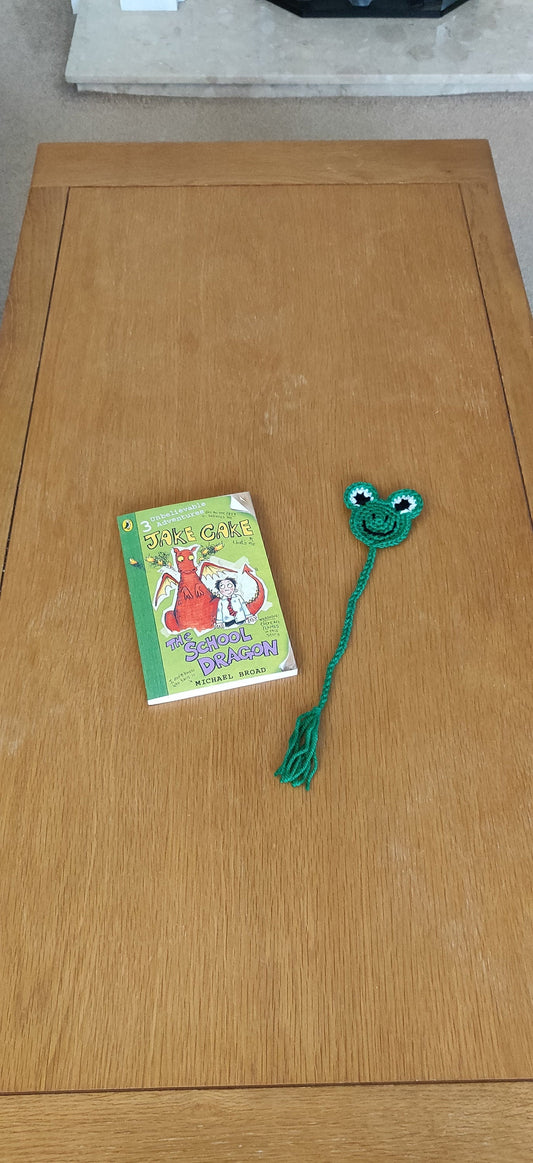 Frog Bookmark, Crochet Animal Bookmark, Book Accessories, Book Gift, Small Frog Gift, Crochet Toad Gift, Frog Plush, First day of School