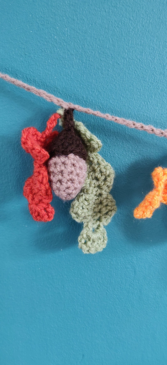 Autumn Leaf and Acorn Bunting, Autumn Garland, Acorn Ornaments, Acorn Home Decor, Autumn Decorations, Autumn Aesthetic, Autumn Leaf Garland