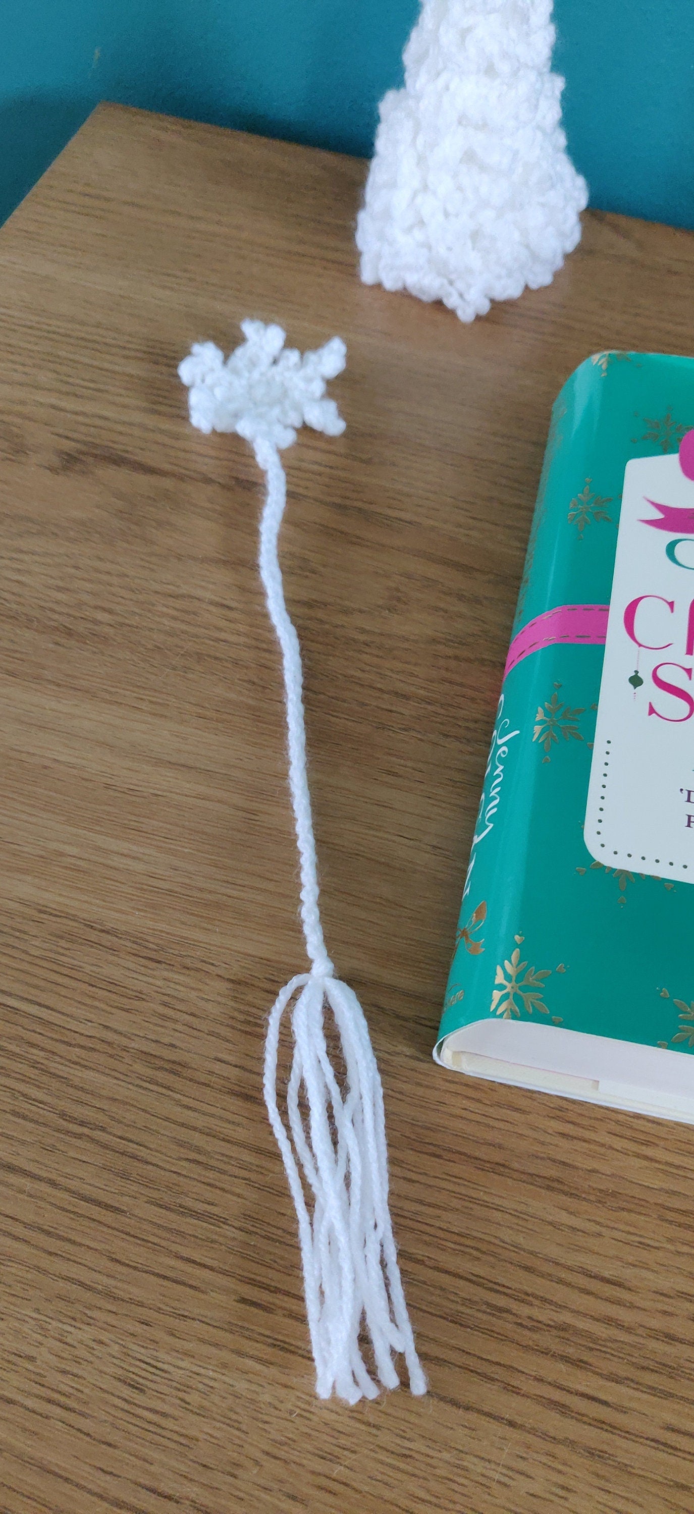 Snowflake Bookmark, Christmas Bookmark, Small Christmas Gift, Christmas Snowflake Decoration, Bookmark Gift for her, Stocking Filler for Her