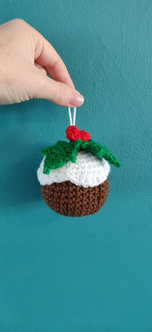 Crochet Christmas Pudding Ornament: Holiday Tree Decoration