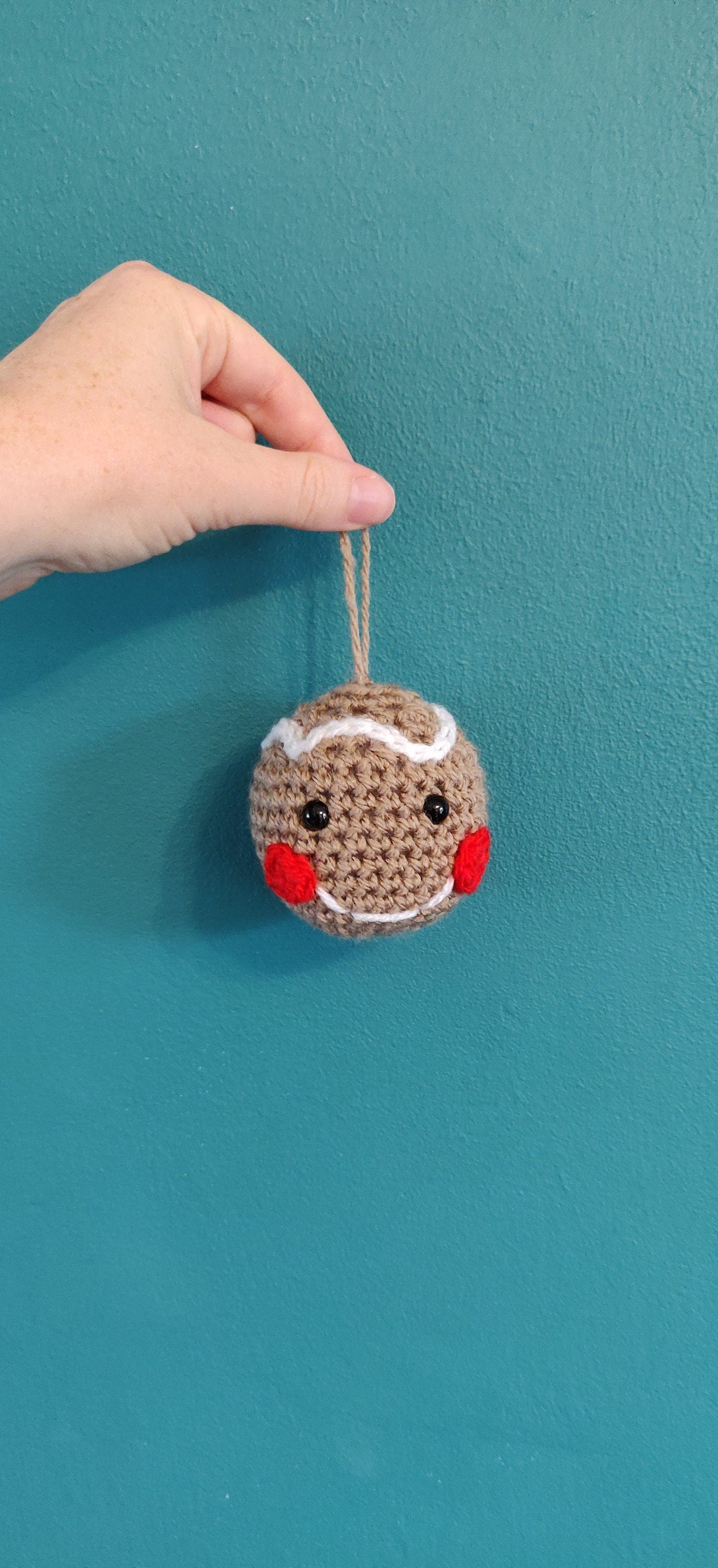 Crochet Gingerbread Man Christmas Bauble: Festive Tree Decoration