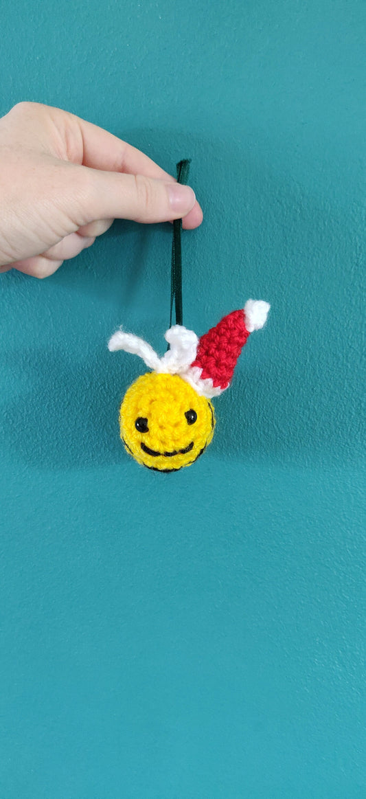 Crocheted Christmas Bee Ornament: Festive Bumble Bee Decoration