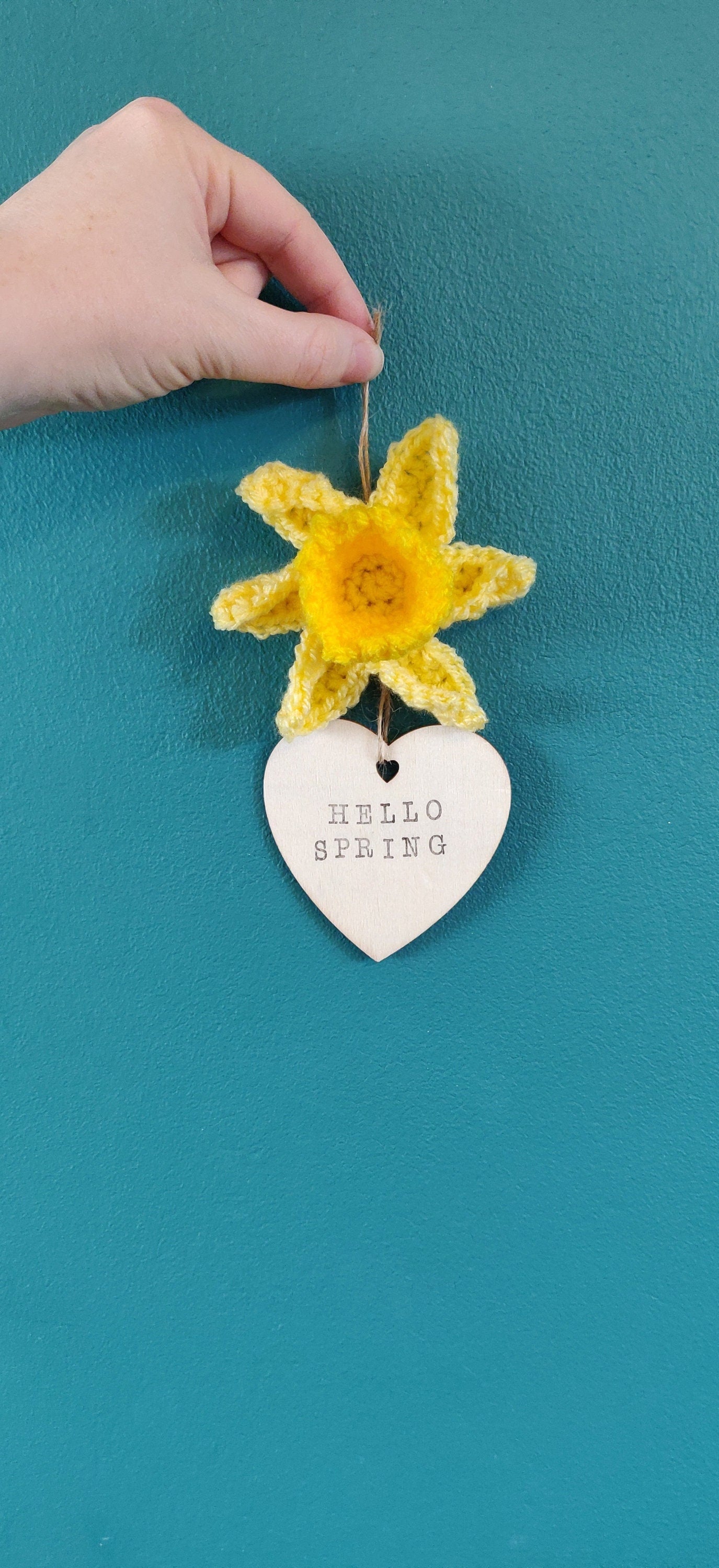 Hello Spring Sign, Spring Decorations, Hello Spring Door Hanger, Door Sign, Daffodil Gift, Daffodil Art, Easter Door Decoration, Easter Sign