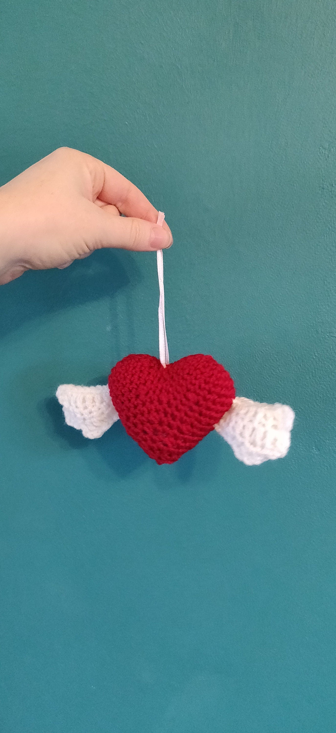 Crochet Heart With Wings Door Hanger, Ventines Day Gift, Valentine's Heart Decoration, Heart Wall Decor, Heart and Wings Memorial Gift