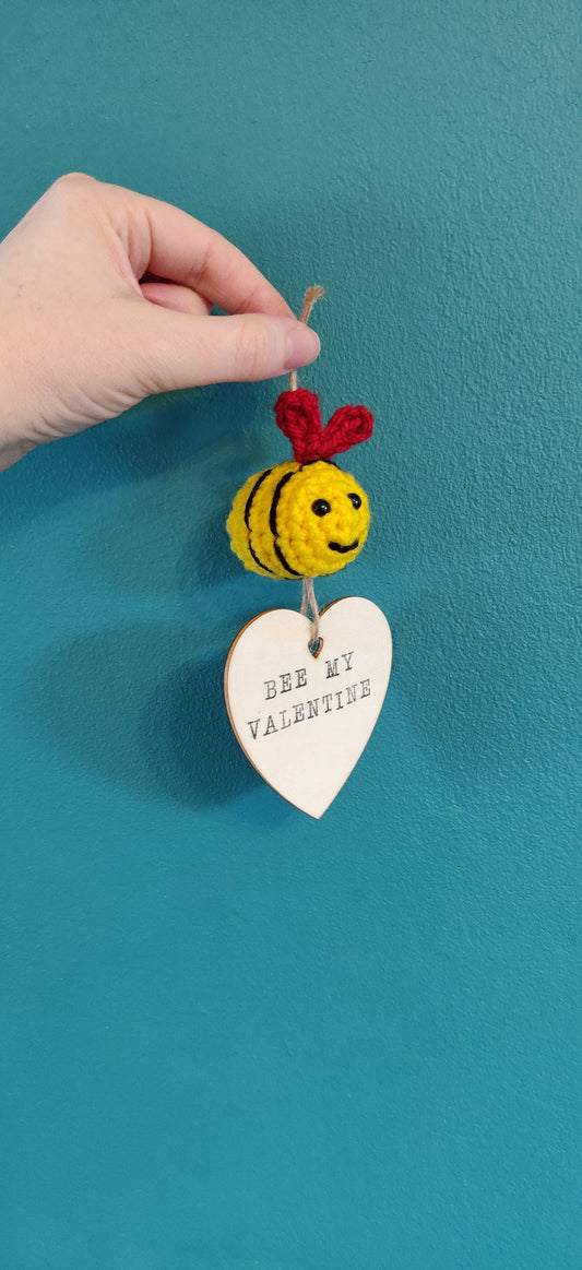 Bee My Valentine Wooden Sign, Crochet Bumblebee, Wooden Heart Gift, Personalised Valentine's Day Gift, Bee Gift for Her, Valentine's Bees