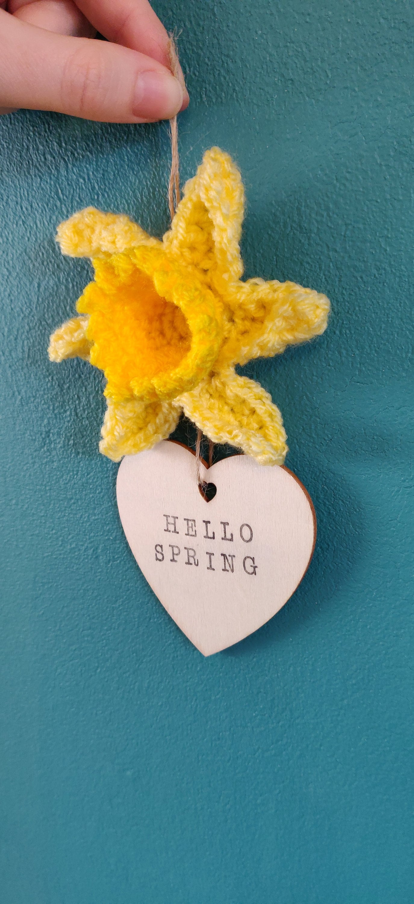 Hello Spring Sign, Spring Decorations, Hello Spring Door Hanger, Door Sign, Daffodil Gift, Daffodil Art, Easter Door Decoration, Easter Sign