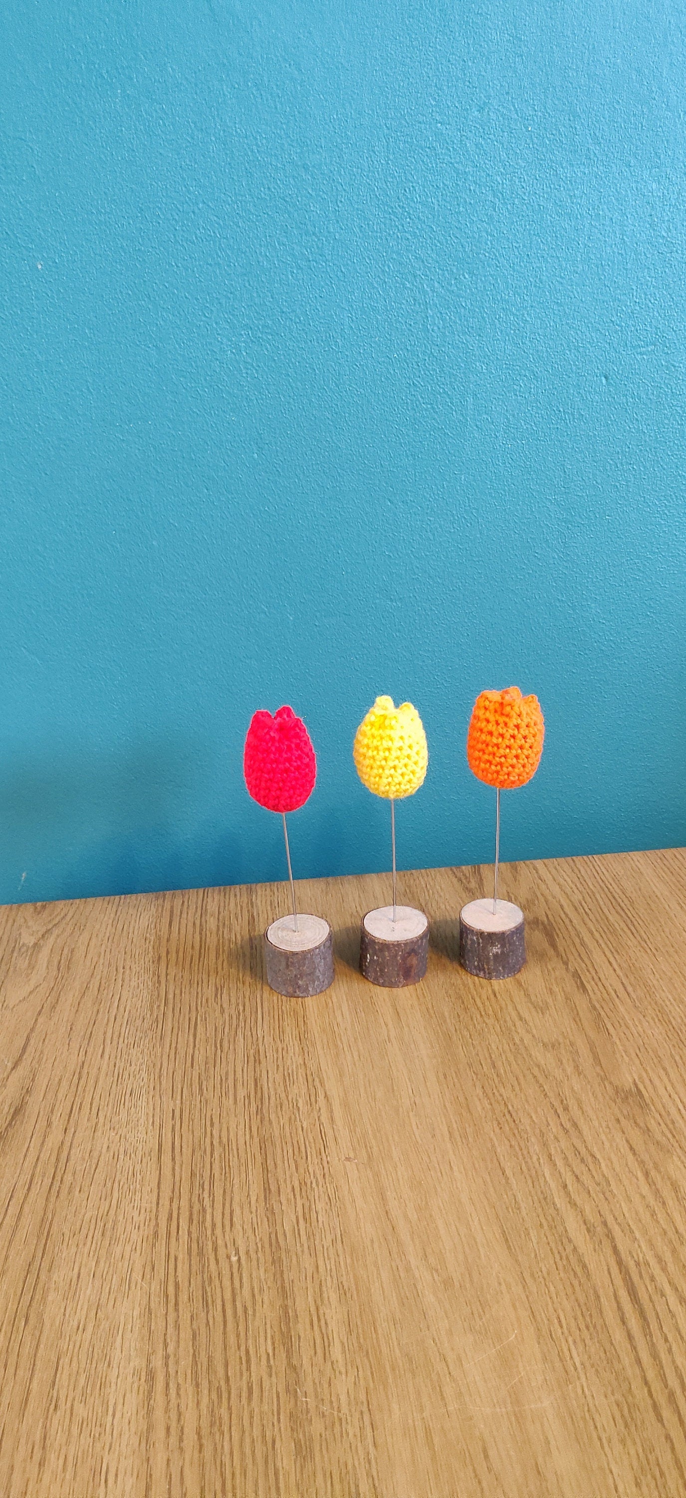Crochet Tulip and Bee Decoration, Set of Three, Red Tulip, Orange Tulip, Crochet Bee, Spring Flowers, Spring Ornament, Floral Decoration