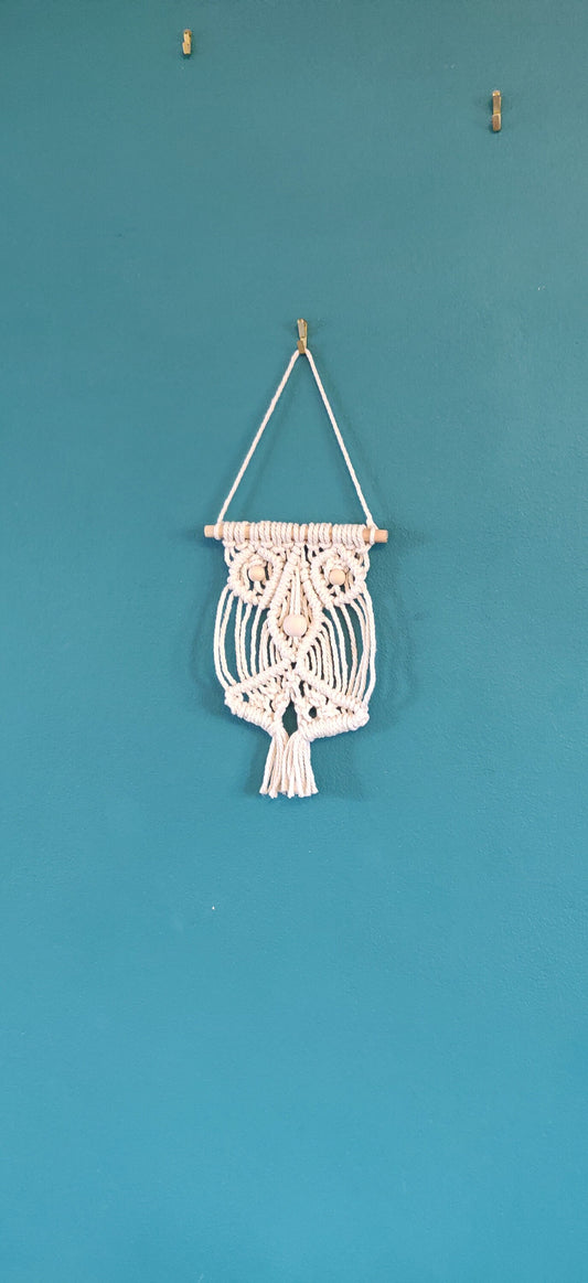 Macramé Owl Wall Hanging, Owl Gift, Owl Ornament, Macrame Animal Wall Hanging, Macrame Gift, Wall Decor, Wall Art, Owl Wall Hanging Macrame