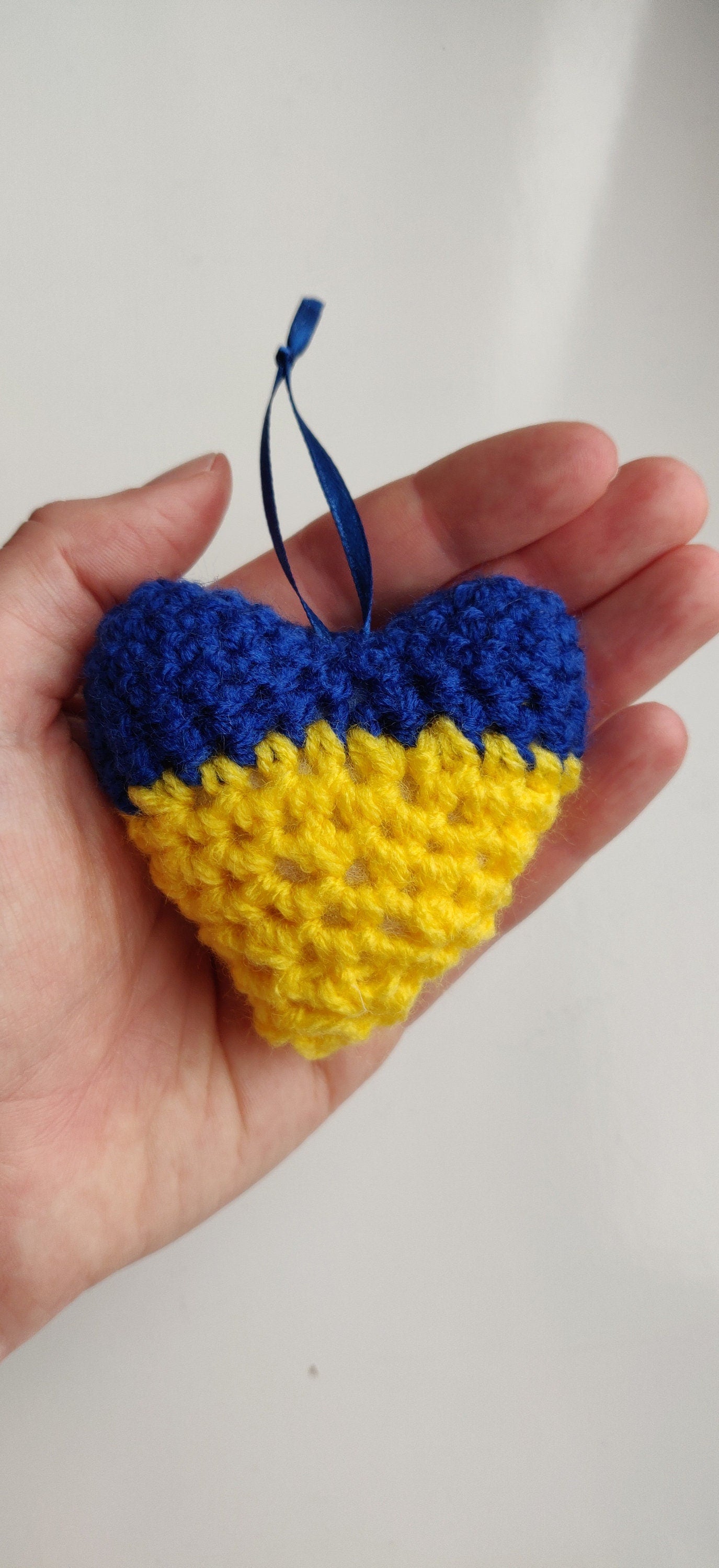 Ukrainian Heart Flag Door Hanger, Charity Ukraine, Support Ukraine, Ukraine Magnet, Ukraine Flag Decoration, Support Ukraine
