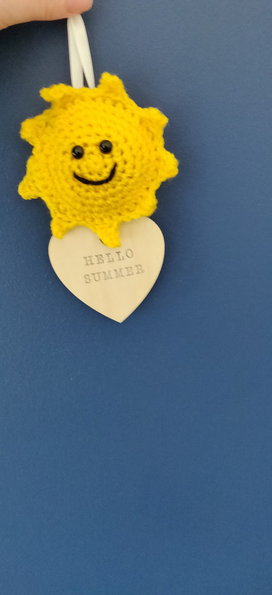 Hello Summer Door Hanger, Summer Hanging Decoration, Hello Sunshine Sign, Tiered Tray Decor, Yellow Sunshine Art, Nursery Sunshine Gift