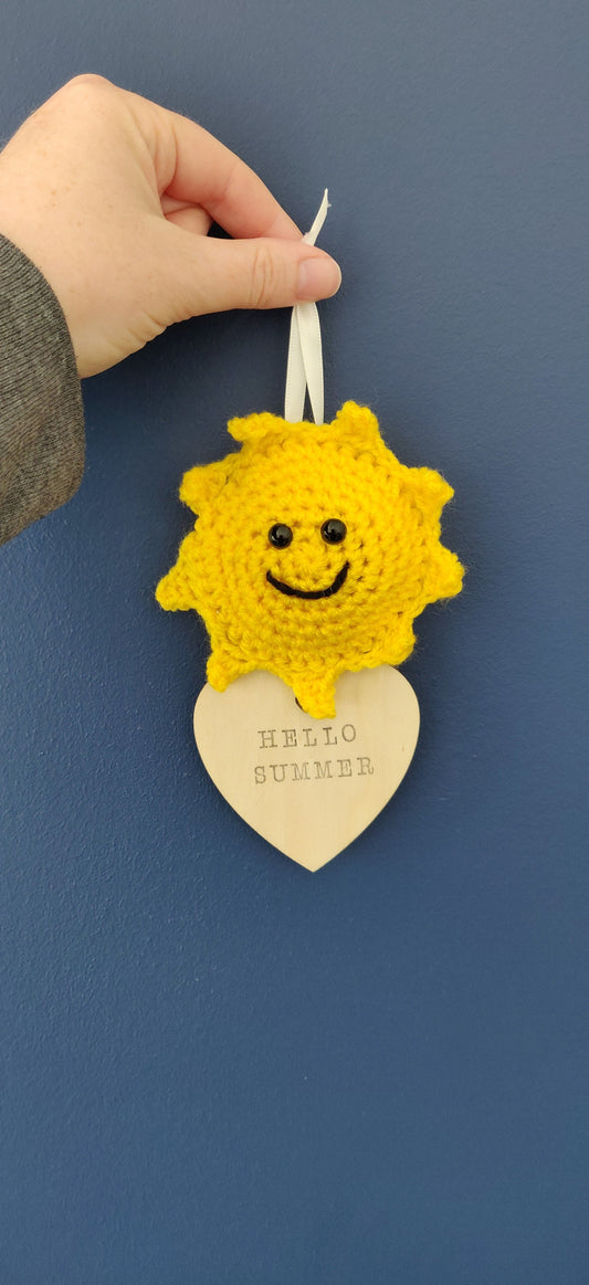 Hello Summer Door Hanger, Summer Hanging Decoration, Hello Sunshine Sign, Tiered Tray Decor, Yellow Sunshine Art, Nursery Sunshine Gift