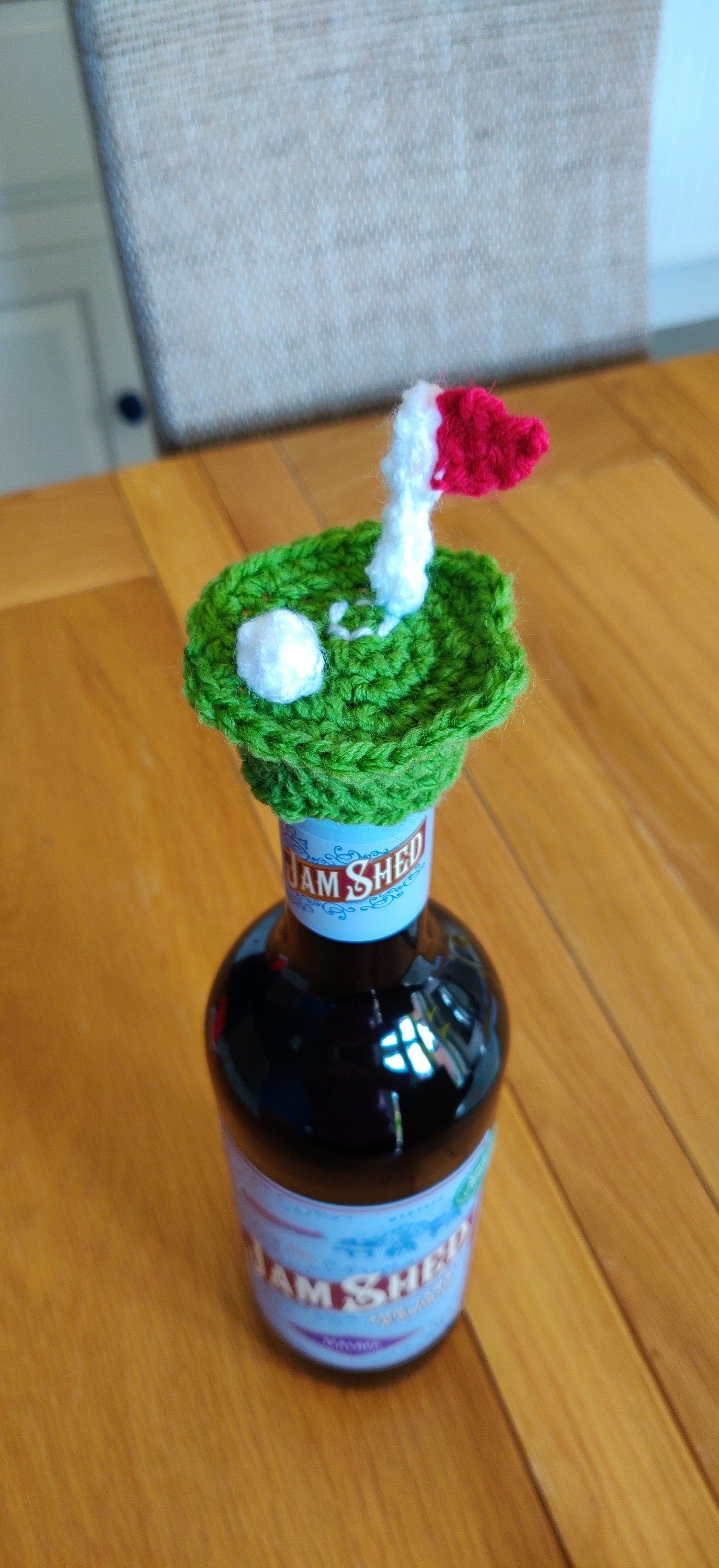 Golf Putting Green Bottle Topper, Novelty Gift