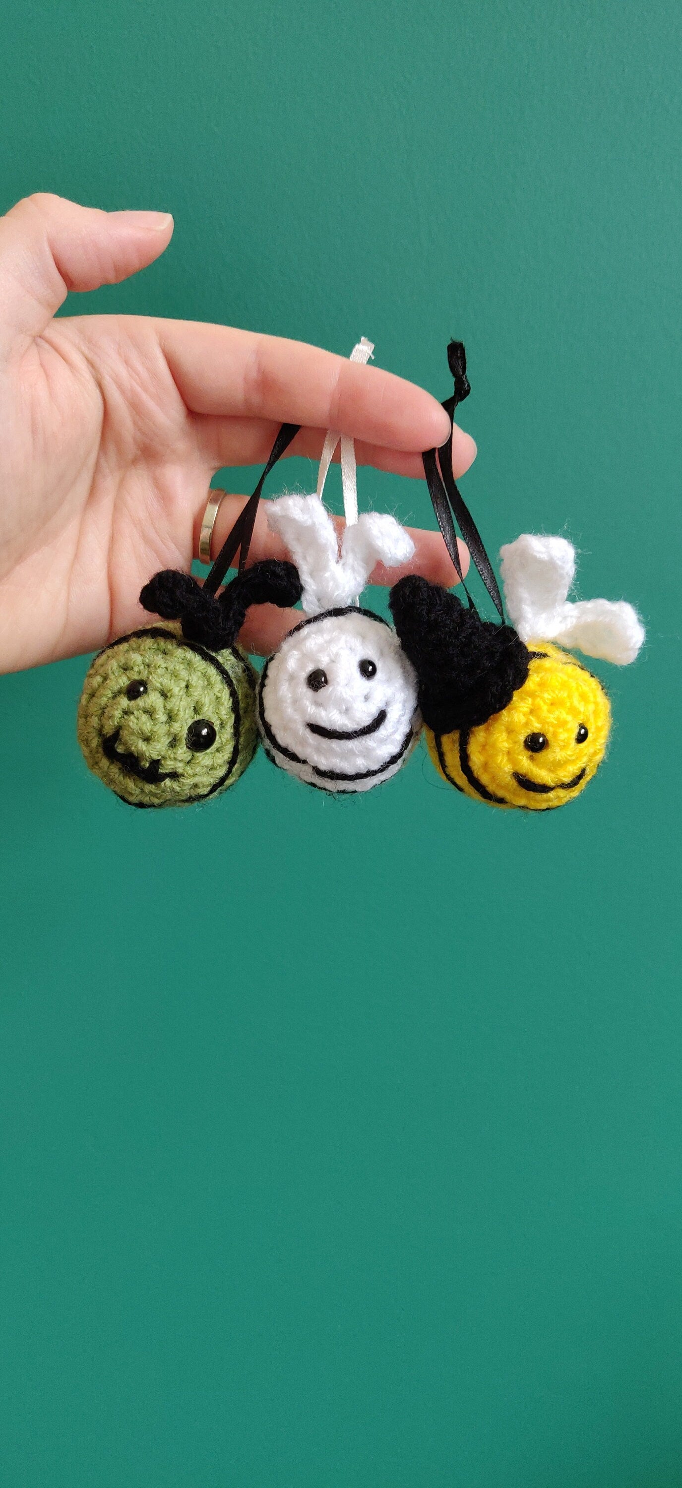 Crochet Zom-Bee Halloween Ornament: Zombie Bee Decoration