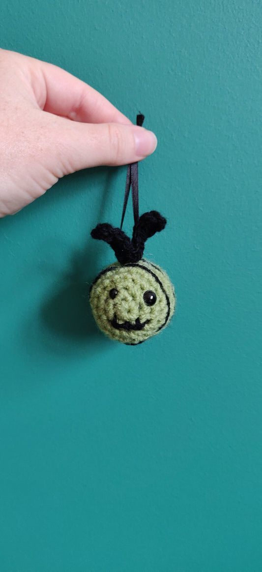 Crochet Zom-Bee Halloween Ornament: Zombie Bee Decoration