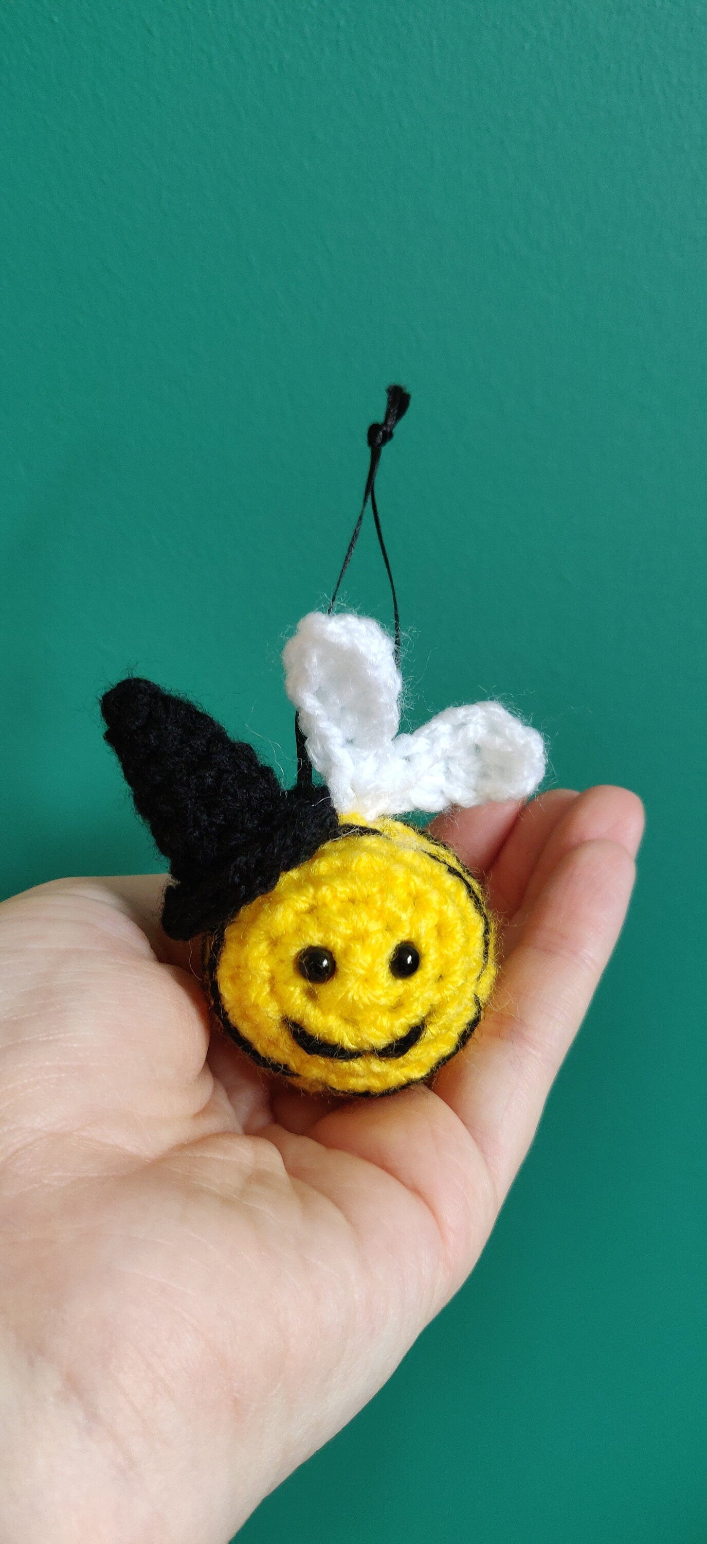 Bee Witched, Witch Bee with Black Hat Halloween Bee, Scary Bee Decoration, Black Witch Hat, Spooky Yellow Bee, Halloween Decor