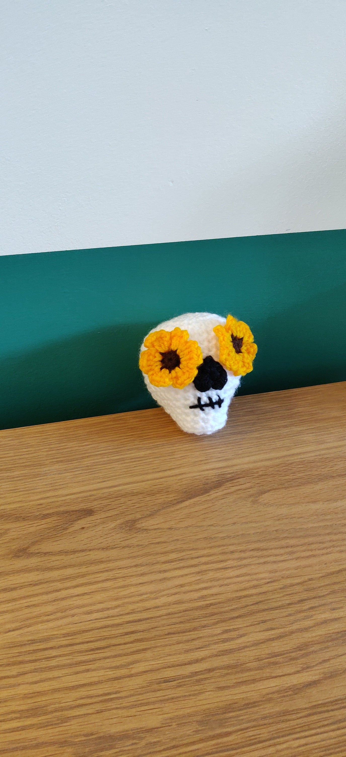 Sugar Skull Ornament, Crochet Skull Halloween Decoration, Mexican Day of the Dead Skull, Flower Skull, Sunflower, Gothic Skull Decor