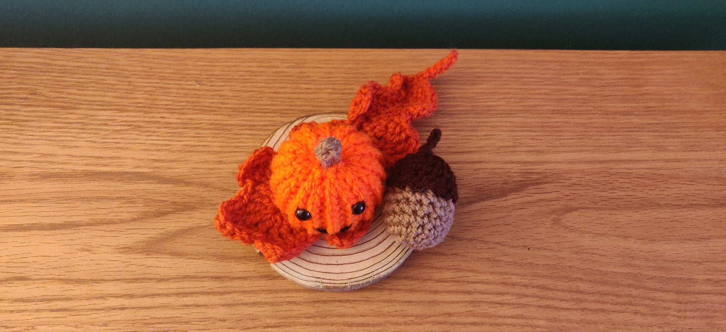 Crochet Pumpkin Ornament: Rustic Autumn Table Centerpiece