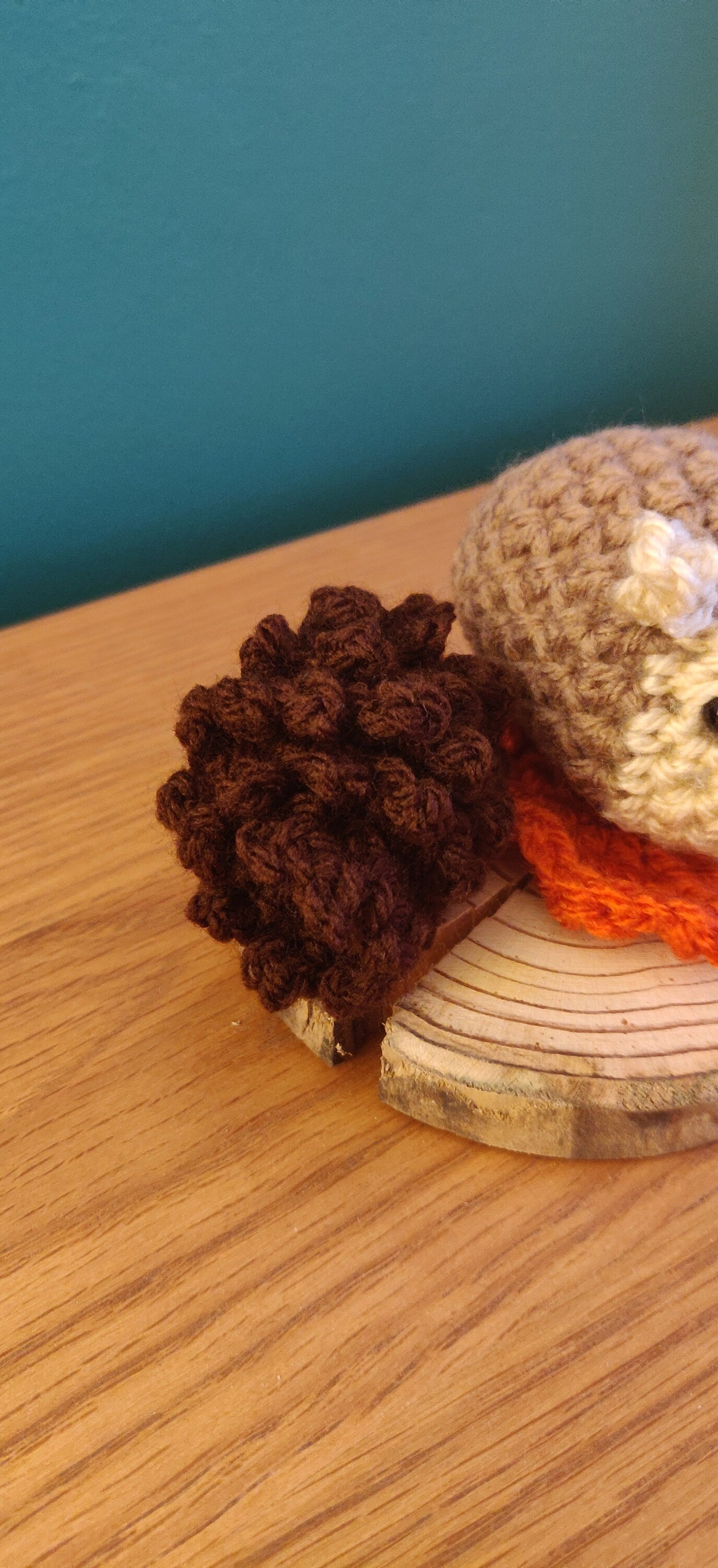 Crochet Autumn Hedgehog Ornament, Rustic Wooden Slice, Fall Decor