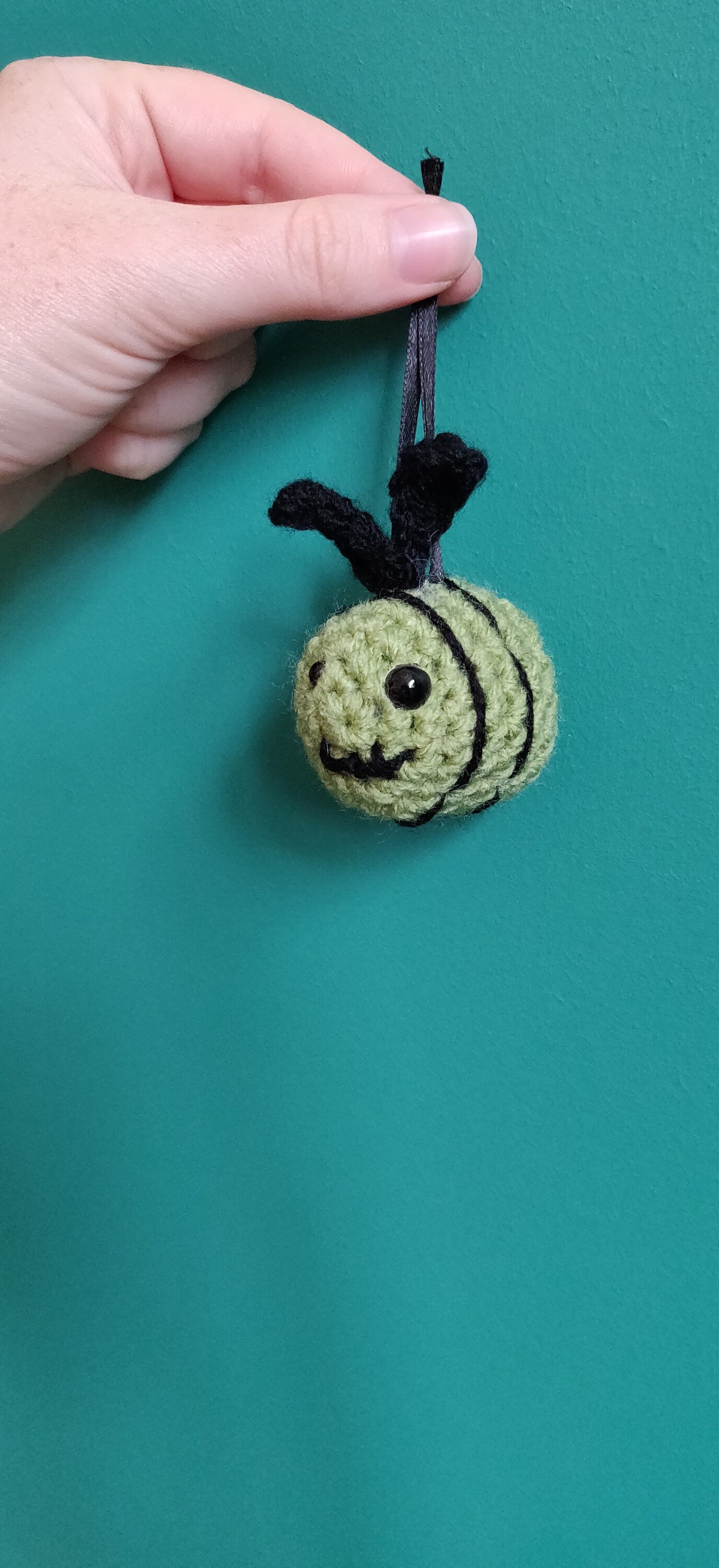 Crochet Zom-Bee Halloween Ornament: Zombie Bee Decoration
