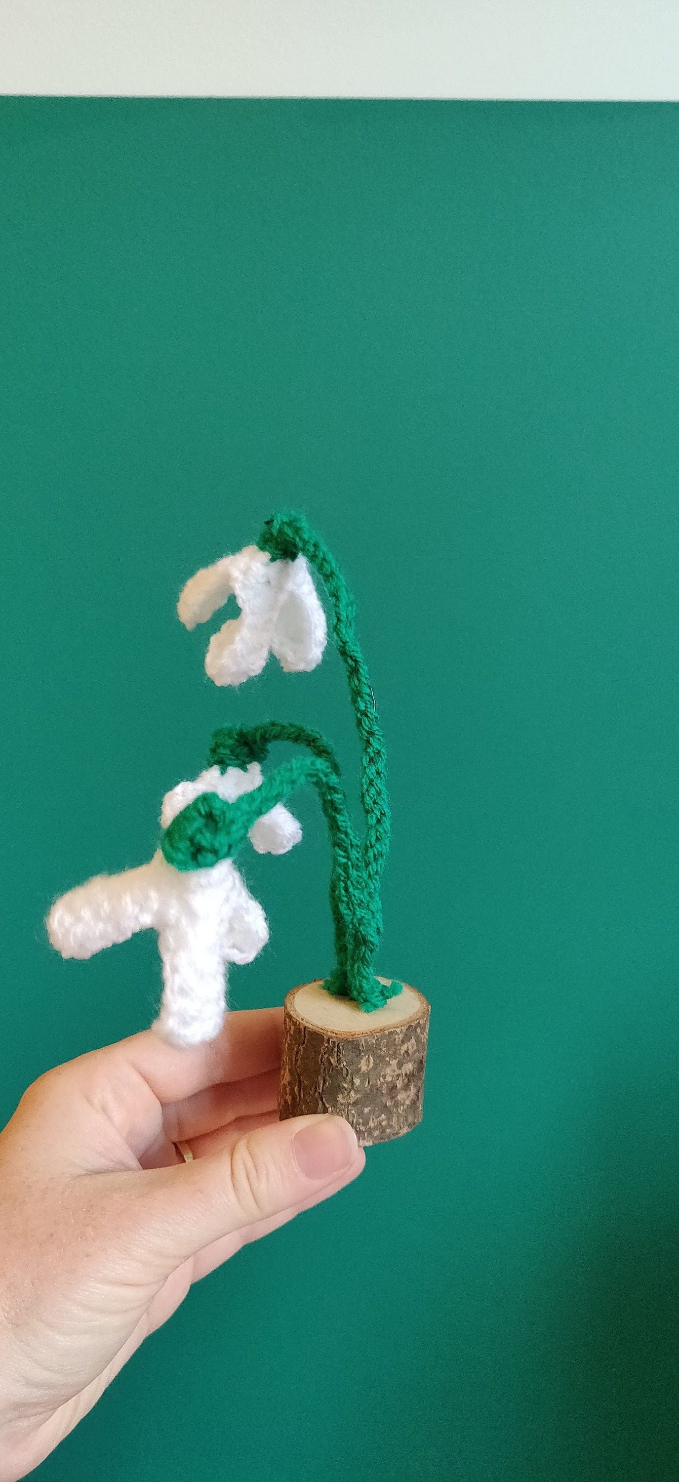 Artificial Snowdrop Flowers, White Flowers, Winter Flower Ornament, Miscarriage Keepsake, Baby Loss, Floral Decoration, Fake Crochet Flower