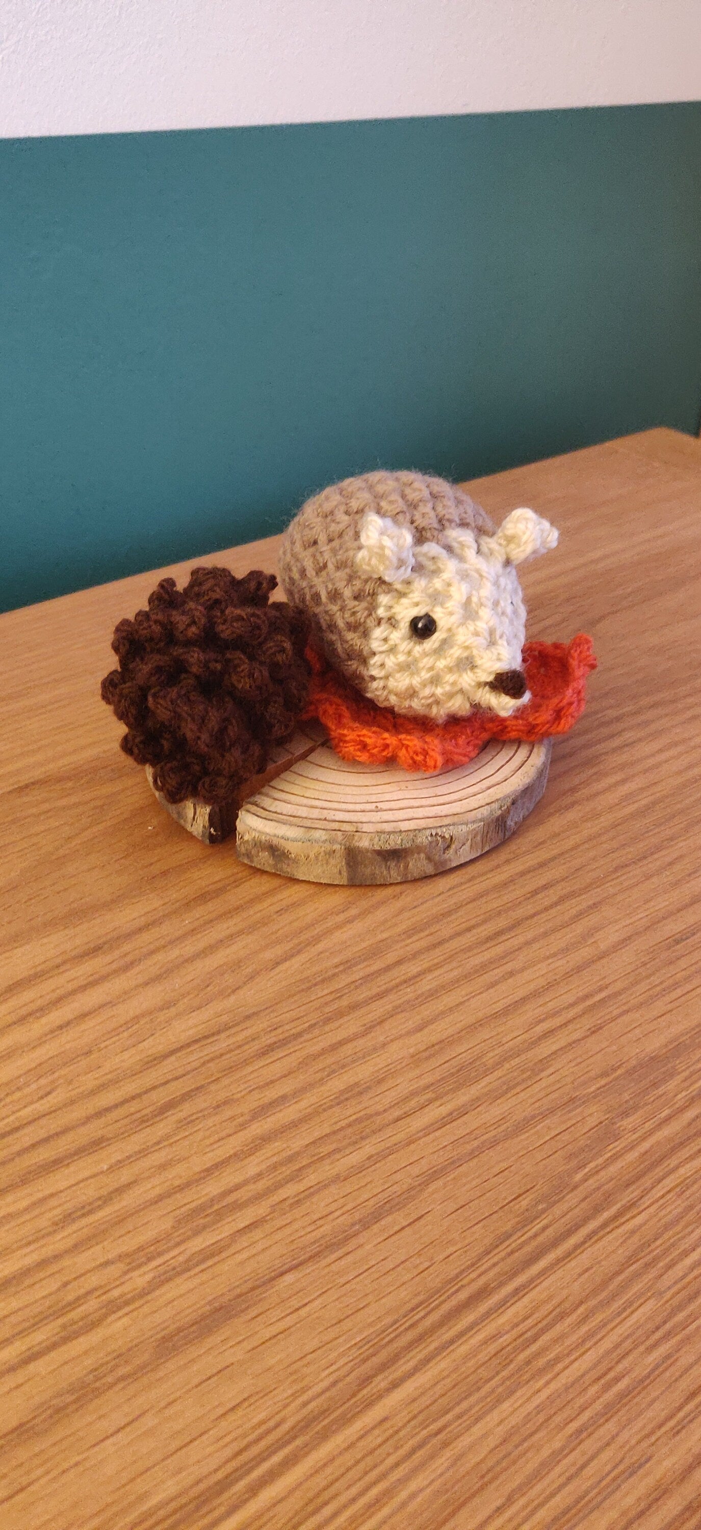 Crochet Autumn Hedgehog Ornament, Rustic Wooden Slice, Fall Decor