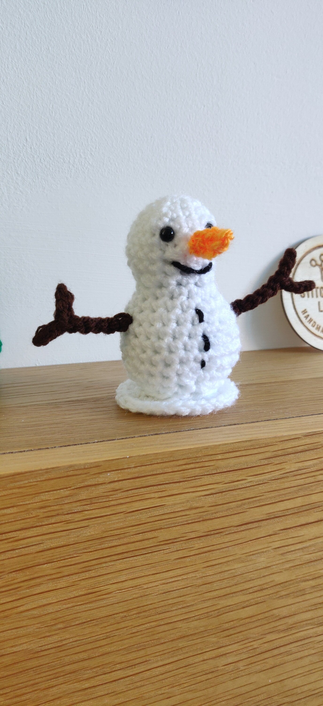 Crochet Snowman Figure: Christmas Plush Decoration