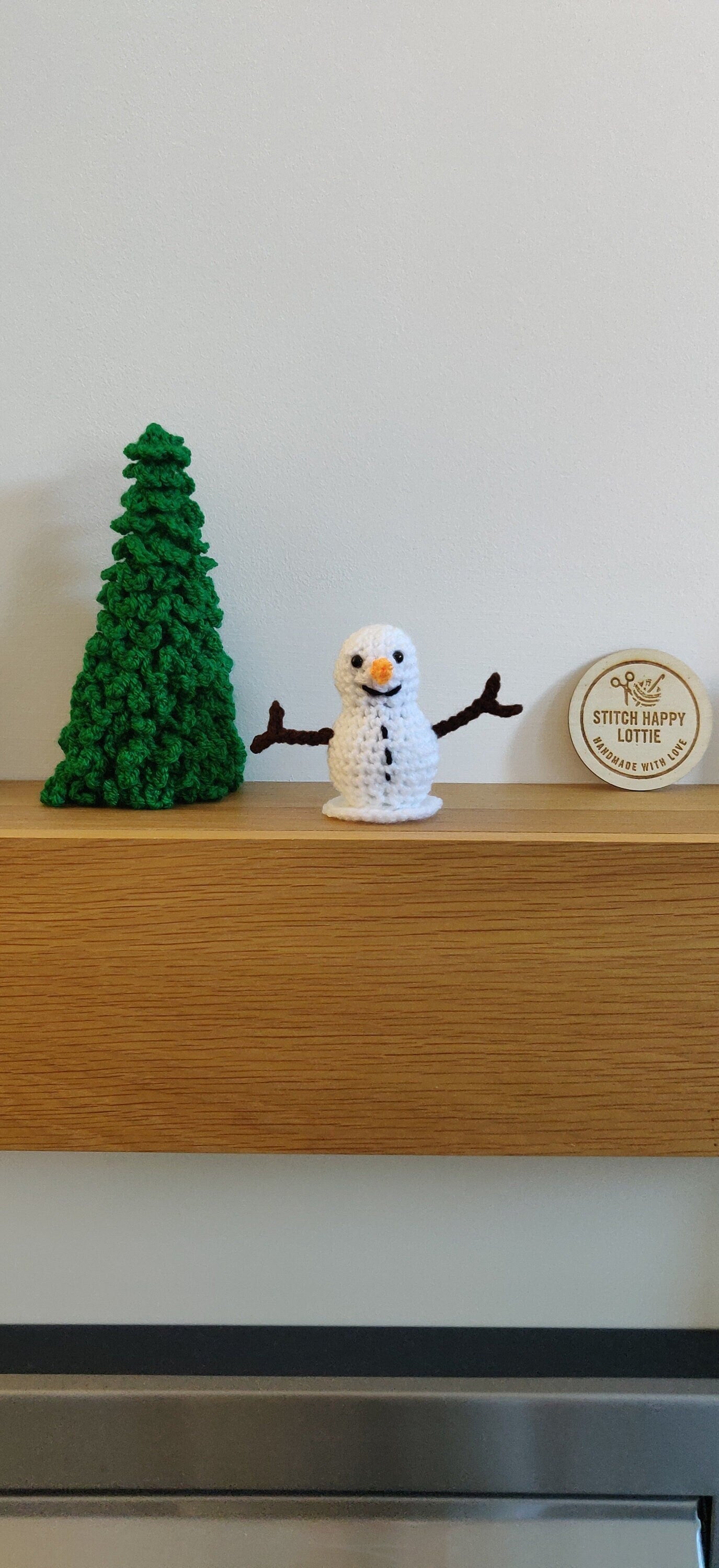 Crochet Snowman Figure: Christmas Plush Decoration