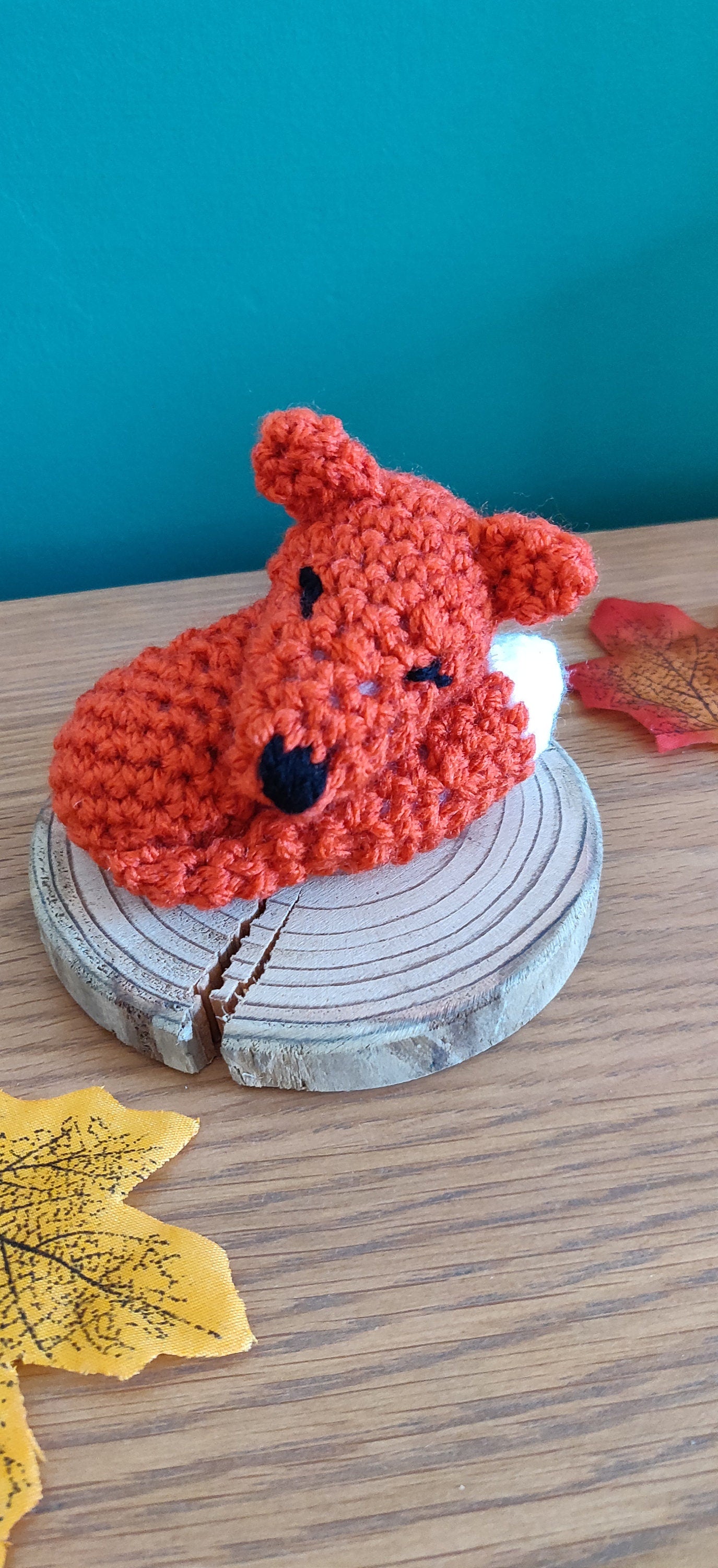 Sleeping Fox Ornament, Fox Figure, Autumn Decoration, Red Fox Autumn Centerpiece, Fall Decor, Crochet Fox Gift, Woodland Fox Print