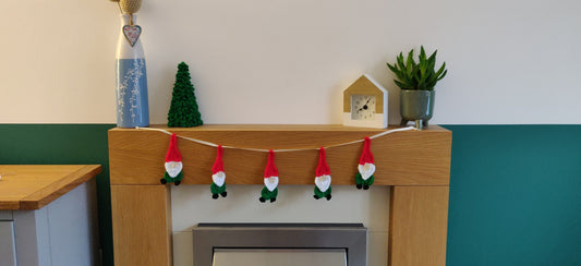 Christmas Gnome Bunting, Gonk Garland, Red, White and Green Christmas Decoration, Elf Banner, Gonk Home Decor, Christmas Party