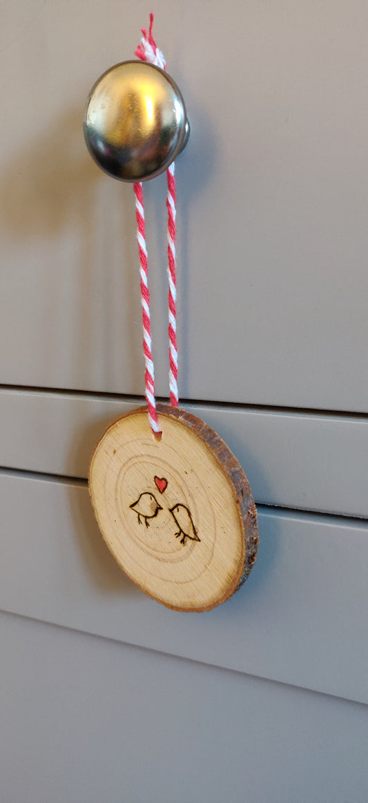 Love Bird Personalised Gift for Couples, Gift Tag, Gift for Engagement, Wedding, Anniversary and Valentine's Day, Heart Hanging Decoration