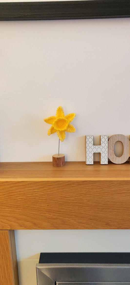 Daffodil Home Decor, Yellow Flower Ornament, Spring Daffodil, Artificial Crochet Flowers, Daffodil Art, Mothers Day Flowers, Birthday Gift
