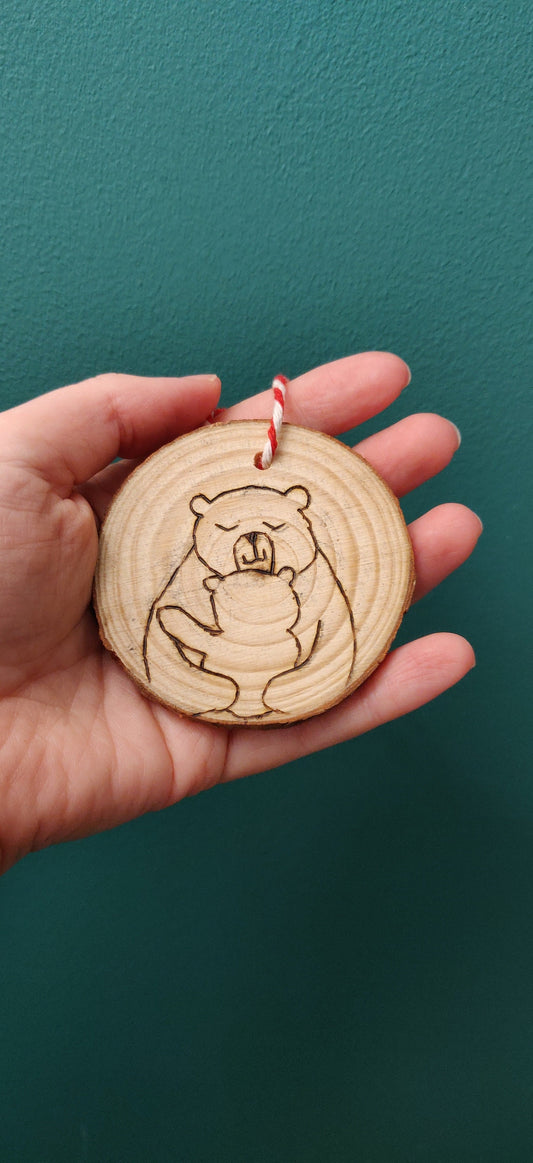 Mummy and Baby Bear Hug Gift, Daddy, Pappa Bear Present, Mother's Day, Father's Day Gift, Pyrography Art, Mummy to be, Mum Birthday Gift