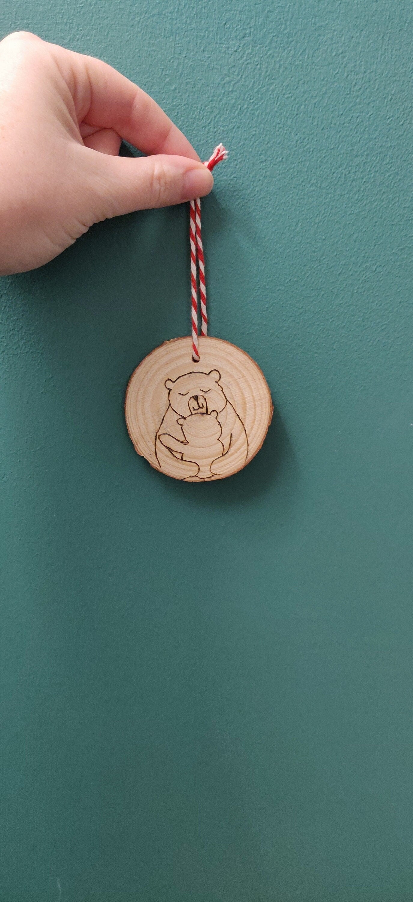 Mummy and Baby Bear Hug Gift, Daddy, Pappa Bear Present, Mother's Day, Father's Day Gift, Pyrography Art, Mummy to be, Mum Birthday Gift