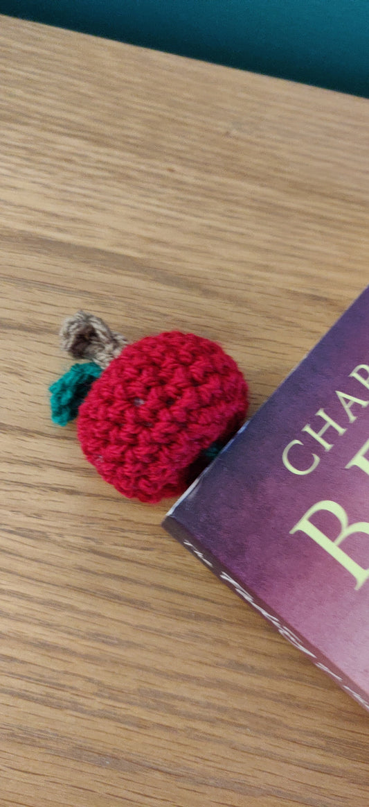 Teacher Bookmark, Apple Teacher Gift, End of Term Gift, Thanks for Helping me Grow, TA Gift, Crochet Book Marker, Thank You Teacher Apple